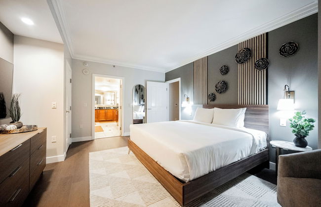 StripViewSuites at Signature - Photo 72