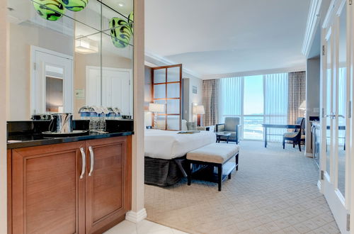 Photo 7 - StripViewSuites at Signature