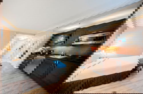 Photo 53 - StripViewSuites at Signature