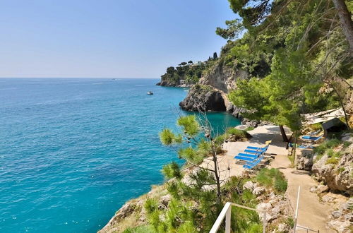 Photo 52 - Luxury Room With sea View in Amalfi ID 3938