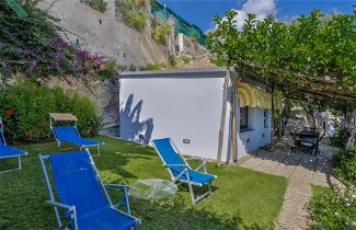 Photo 2 - Luxury Room With sea View in Amalfi ID 3938
