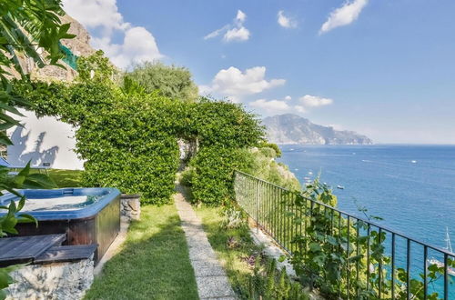 Photo 1 - Luxury Room With sea View in Amalfi ID 3938