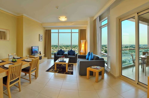 Photo 14 - Oaks Liwa Heights Suites