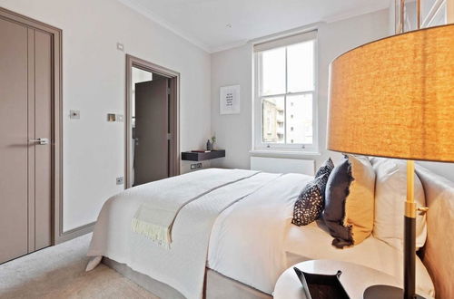 Photo 10 - Lovely 2 Bed near Covent Garden & Tube