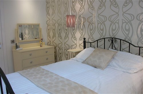Photo 5 - Crieff Armoury Luxury Self Catering Apartment