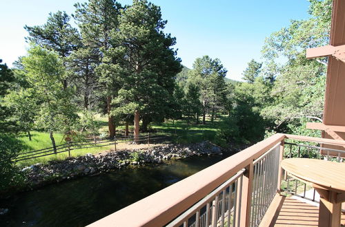 Foto 62 - The Landing at Estes Park - Riverside Retreat