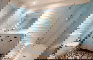 Photo 56 - Aqualuz Lagos by The Editory