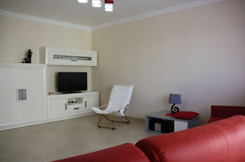 Photo 7 - Fantastic Fátima Apartment