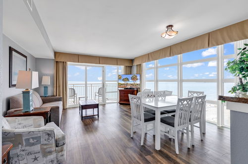 Photo 31 - Stunning Condo with Wall-to-Wall Windows Overlooking Ocean