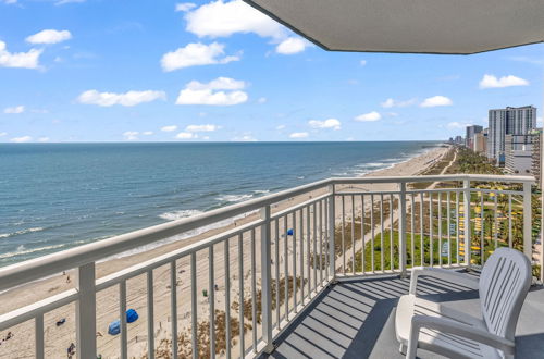 Photo 37 - Stunning Condo with Wall-to-Wall Windows Overlooking Ocean