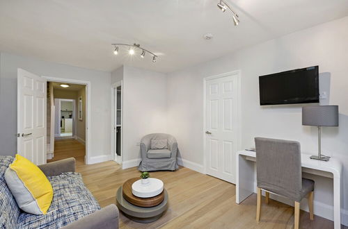 Photo 7 - The Sussex Garden Apartment