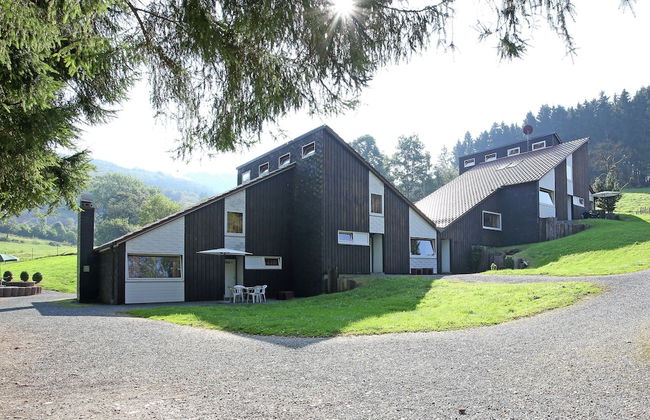 Cosy Holiday Home in Hochsauerland With Terrace - Foto 1