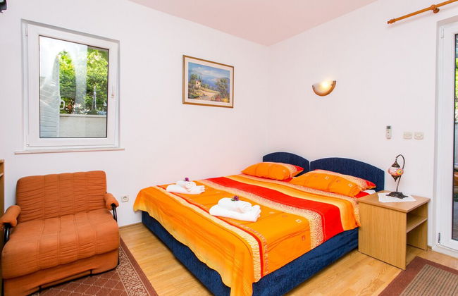 Apartments Miramare & Campara - Photo 8