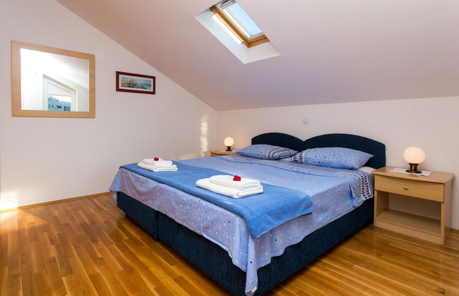 Apartments Miramare & Campara - Photo 11