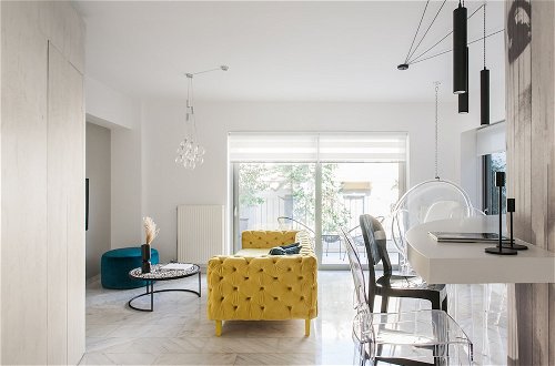 Photo 11 - Lux&Vibrant 2BR Apartment-Philopappou A