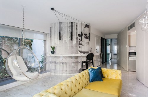 Photo 12 - Lux&Vibrant 2BR Apartment-Philopappou A