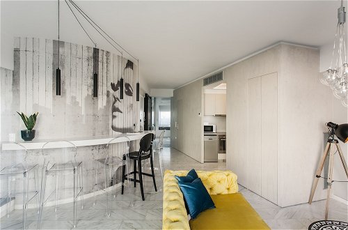 Photo 13 - Lux&Vibrant 2BR Apartment-Philopappou A