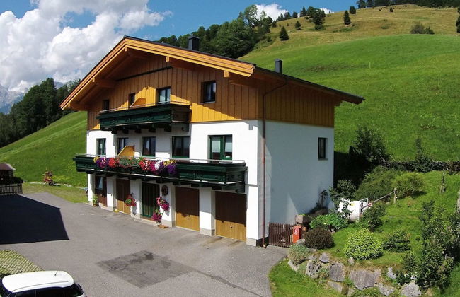 Cozy Holiday Home on Slopes in Maria Alm - Foto 16