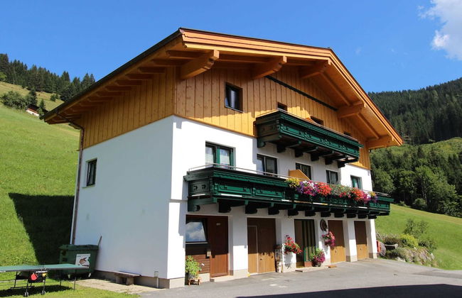 Cozy Holiday Home on Slopes in Maria Alm - Foto 15