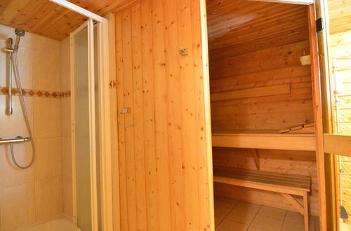 Foto 14 - A Wooden Chalet Located in a Quiet and Green Environment, for 5 People