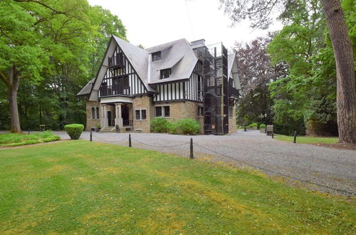 Photo 38 - Vintage Villa with Hot Tub & Infrared Sauna in Ardennes