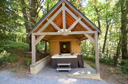 Photo 27 - Vintage Villa with Hot Tub & Infrared Sauna in Ardennes