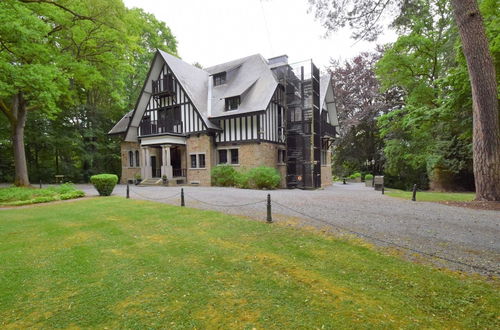 Photo 35 - Vintage Villa with Hot Tub & Infrared Sauna in Ardennes