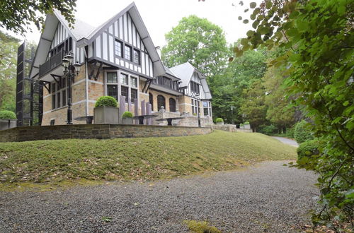 Foto 38 - Vintage Villa with Hot Tub & Infrared Sauna in Ardennes