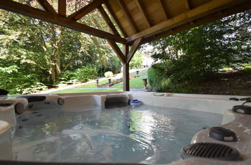 Photo 26 - Vintage Villa with Hot Tub & Infrared Sauna in Ardennes