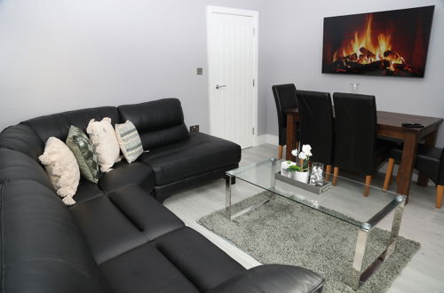 Photo 1 - Homely 1-bed Apartment in Birmingham