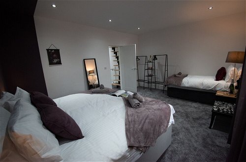 Photo 17 - Ideal Lodgings in Accrington
