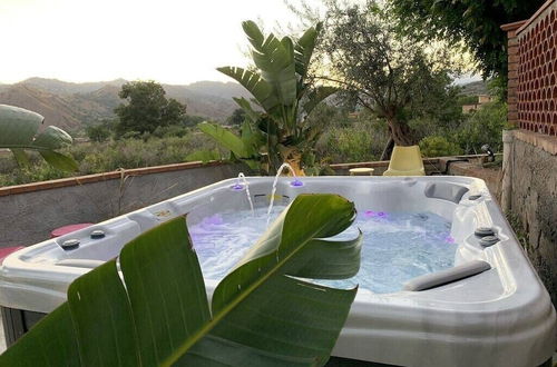 Photo 34 - Stunning Villa With Private Pool Chlorine-free and Jacuzzi