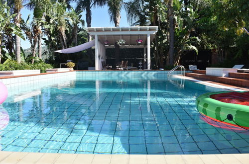 Photo 32 - Stunning Villa With Private Pool Chlorine-free and Jacuzzi