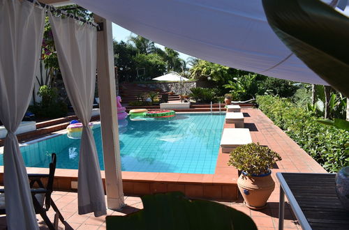 Photo 16 - Stunning Villa With Private Pool Chlorine-free and Jacuzzi