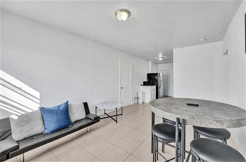 Foto 12 - Cozy Apartment in West Palm Beach, Minutes Away From Downtown! N°1