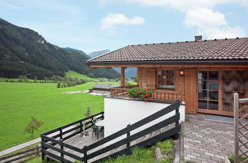 Foto 32 - Quiet Chalet With Pool in Wald im Pinzgau