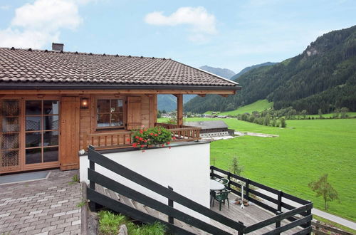 Foto 1 - Ritzy Chalet in Wald-königsleiten With Indoor Pool