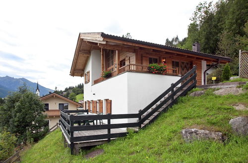 Foto 31 - Quiet Chalet With Pool in Wald im Pinzgau