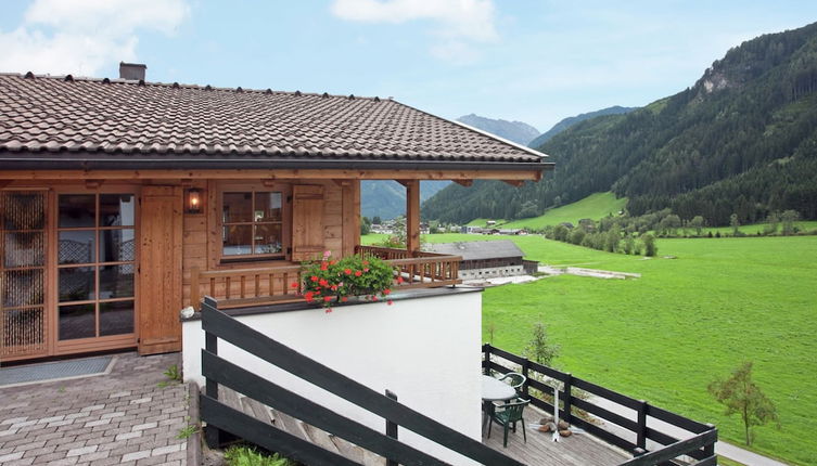 Foto 1 - Quiet Chalet With Pool in Wald im Pinzgau