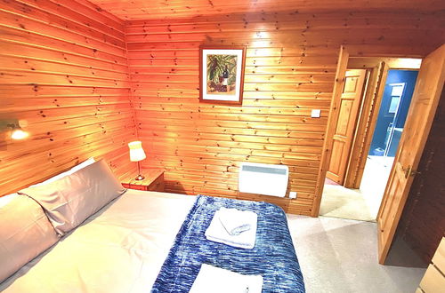 Photo 7 - Braemar Lodge Cabins