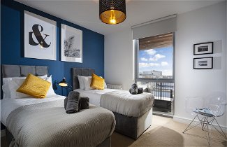 Photo 2 - Plymouth Sea View Apartment