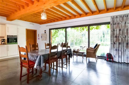 Foto 21 - Premium Cottage in Florennes Near Private Fish Lake, Forest