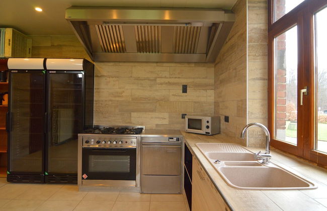 A Large Family House - Foto 15