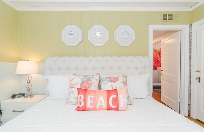 Beachside Bungalow - Photo 7
