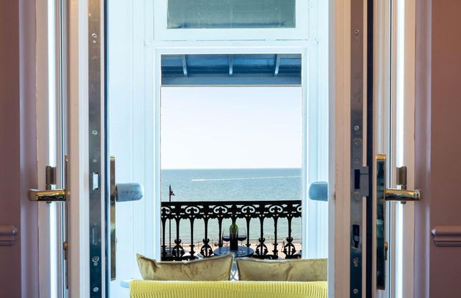 Stylish Beachfront Luxury With Sweeping Sea Views - Foto 73