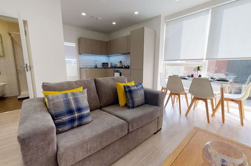 Photo 10 - Luxury Apartment - Town Centre North Stevenage