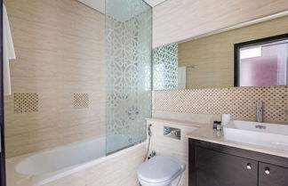 Photo 2 - Regal & Modern 2BR With Study in Downtown Dubai - Sleeps 5