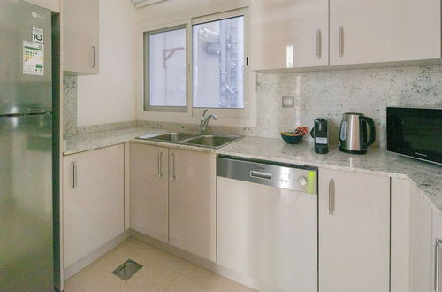 Foto 9 - Regal & Modern 2BR With Study in Downtown Dubai - Sleeps 5