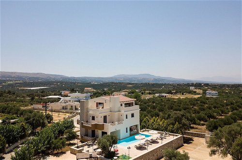 Foto 46 - Olive Garden Villa Crete Private Pool