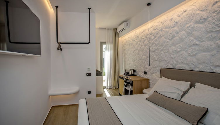 Photo 1 - Levantes Luxury Suites I